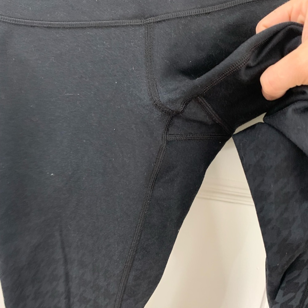 Lululemon Houndstooth Long Leggings - Picture 5 of 8